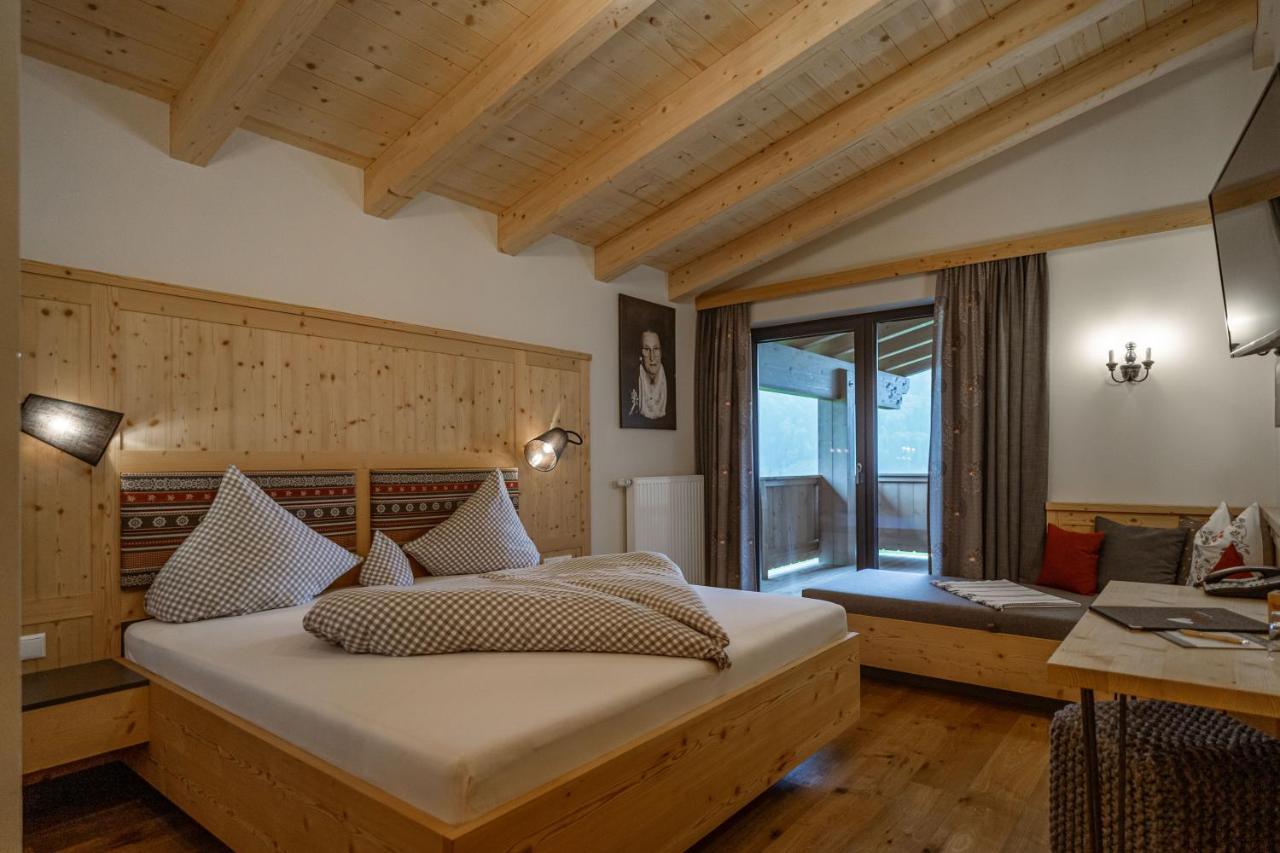 Hotel Landhaus Tirolerherz Санкт Улрих ам Пилерзее Екстериор снимка