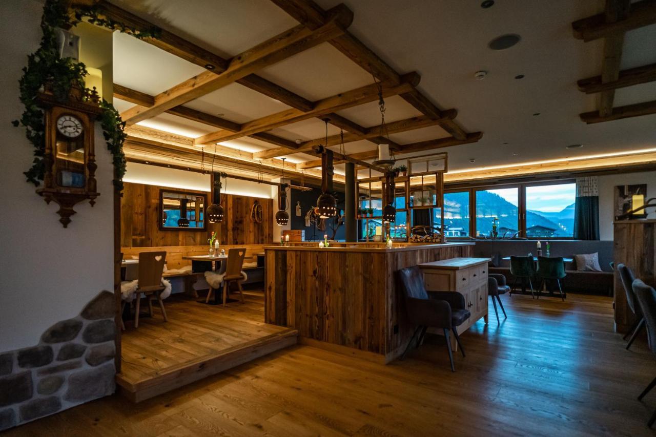 Hotel Landhaus Tirolerherz Санкт Улрих ам Пилерзее Екстериор снимка