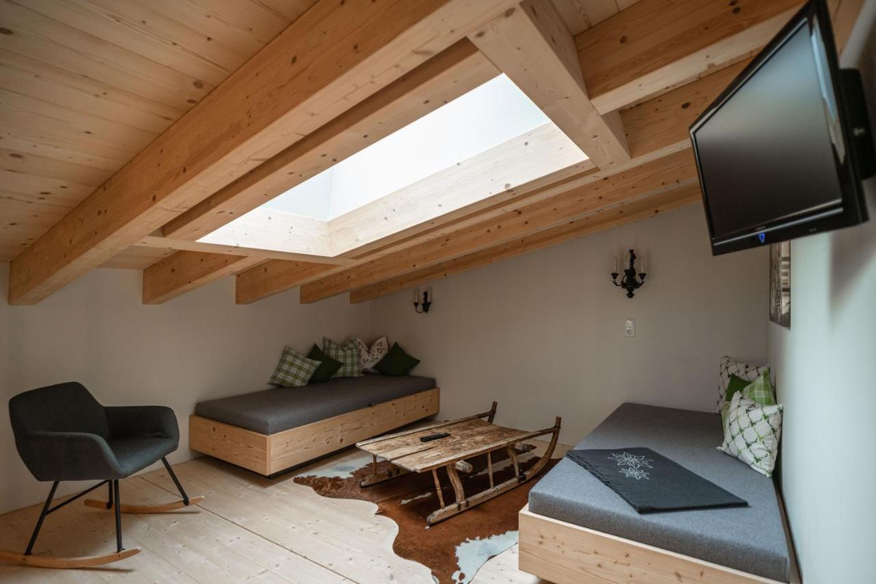 Hotel Landhaus Tirolerherz Санкт Улрих ам Пилерзее Екстериор снимка