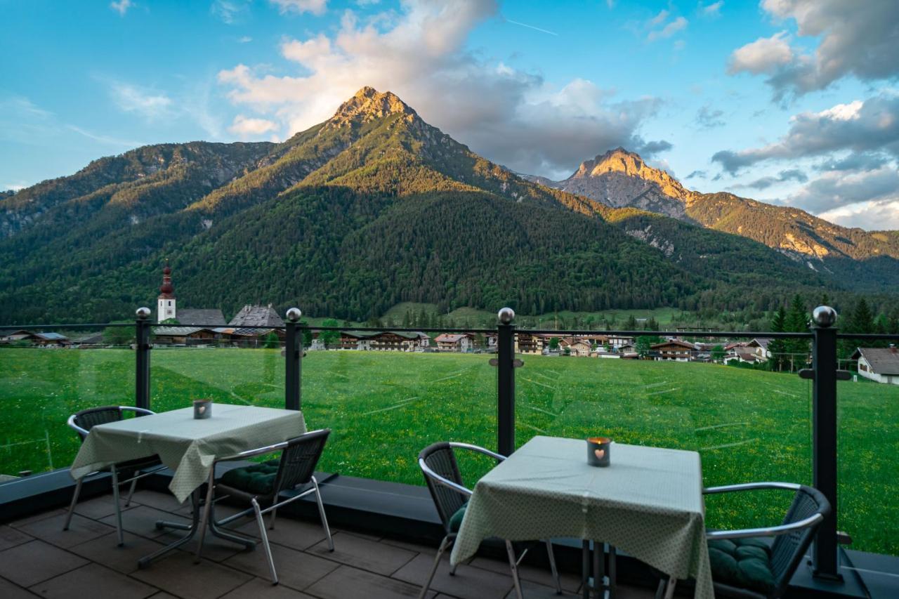 Hotel Landhaus Tirolerherz Санкт Улрих ам Пилерзее Екстериор снимка