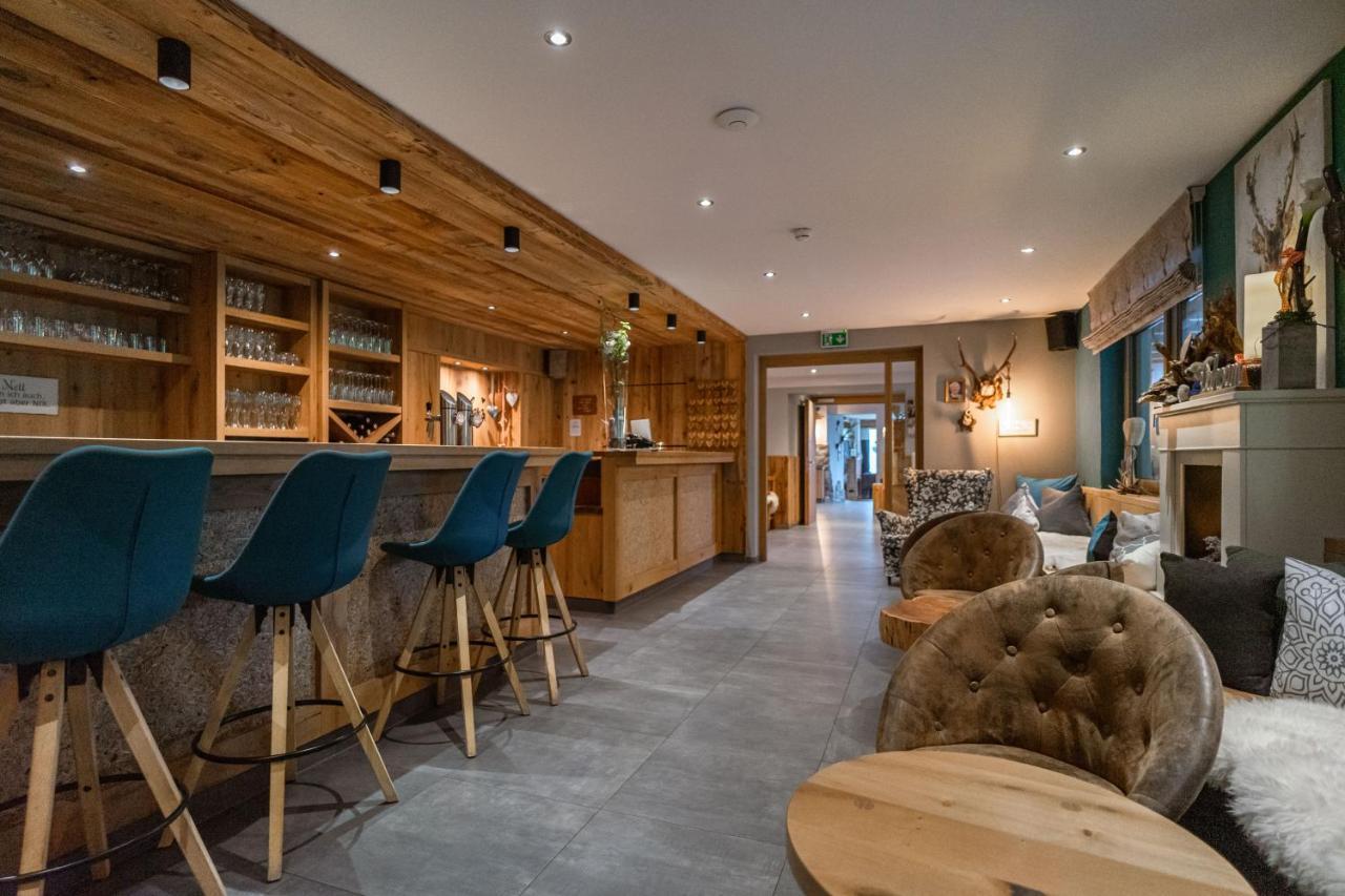 Hotel Landhaus Tirolerherz Санкт Улрих ам Пилерзее Екстериор снимка